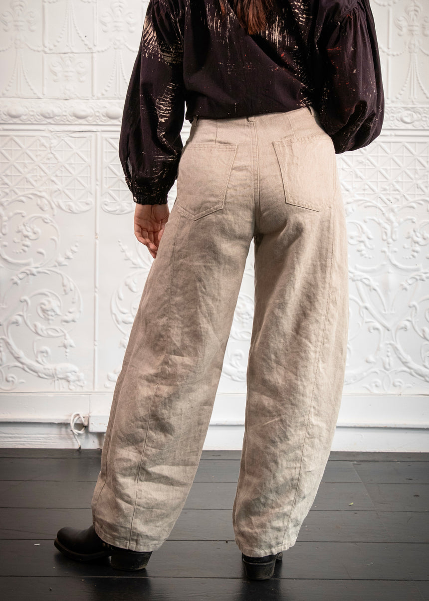 Barrel Pants in Light Taupe
